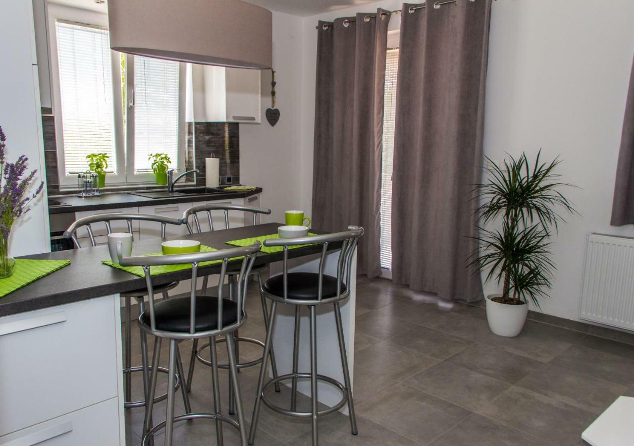 Apartmani Zoric 普纳特 外观 照片