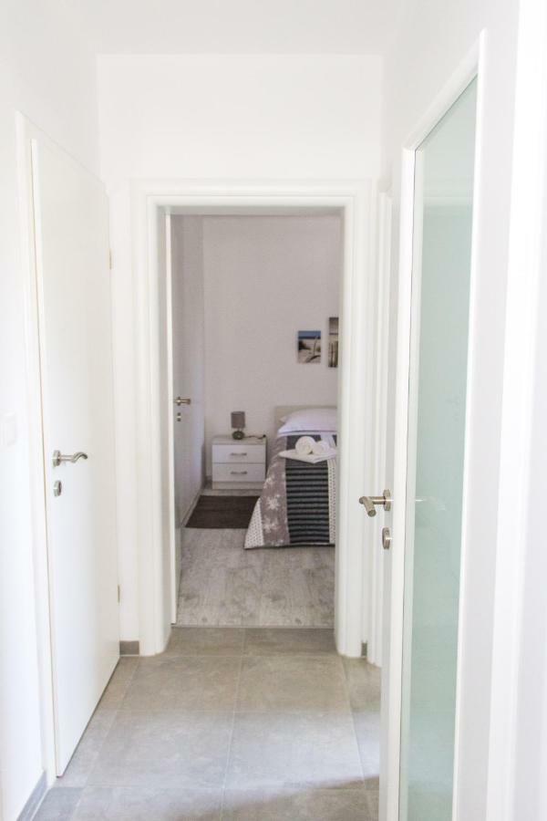 Apartmani Zoric 普纳特 外观 照片